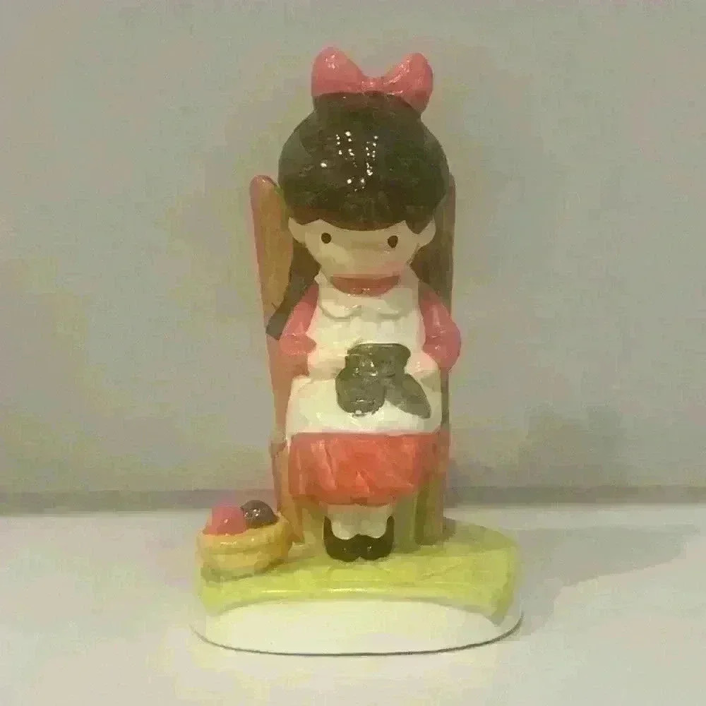 Joan Walsh Anglund 1972 Girl in Rocking Chair Knitting Porcelain Figurine 5" Tal